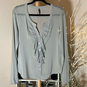 Manita Grace M made in Italy, beautiful pale green, semi sheer, Amazing feel